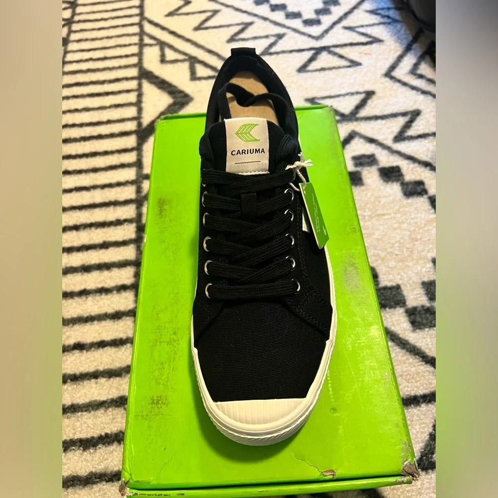 NWT Cariuma OCA Low Black Canvas Sneaker - Picture 5 of 6